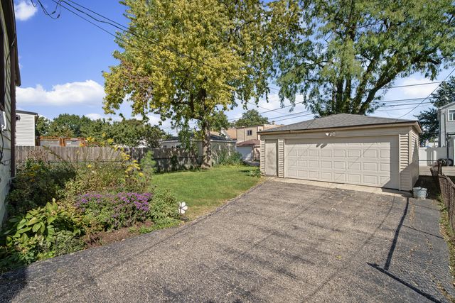 4107 Wagner Avenue, Schiller Park, IL 60176