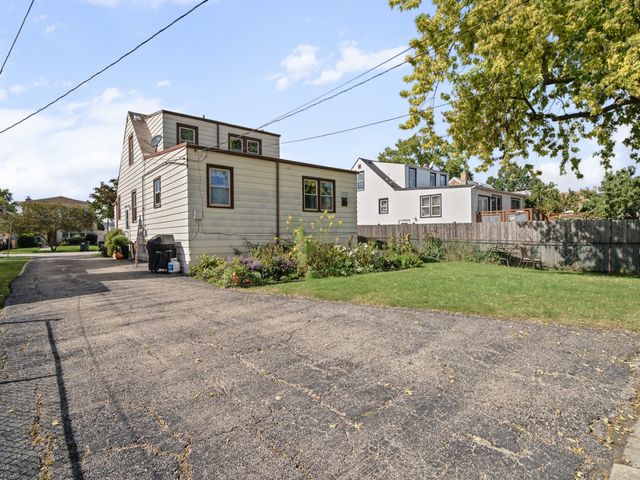 4107 Wagner Avenue, Schiller Park, IL 60176