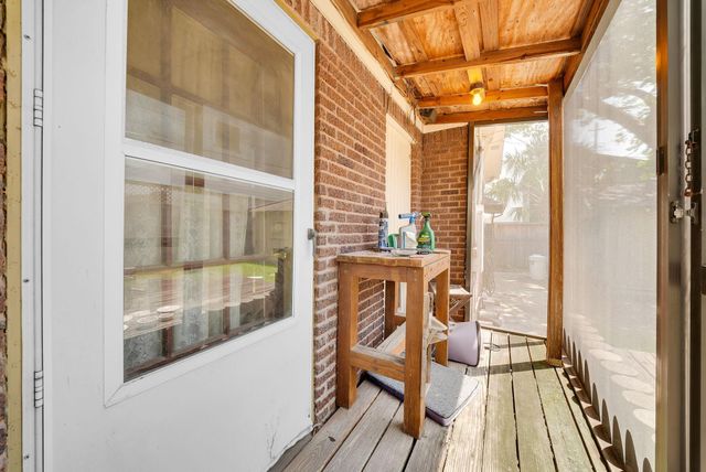 1651 Hawthorne Street, Houston, TX 77006