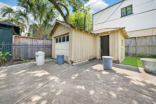 1651 Hawthorne Street, Houston, TX 77006