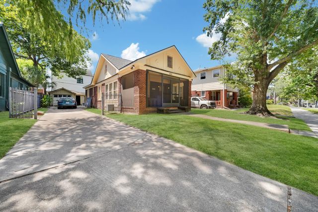 1651 Hawthorne Street, Houston, TX 77006