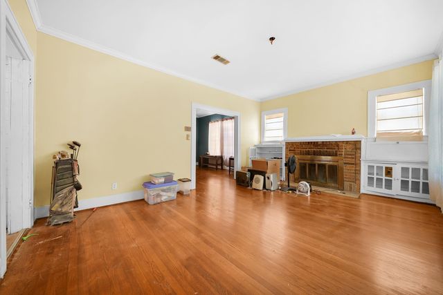 1651 Hawthorne Street, Houston, TX 77006