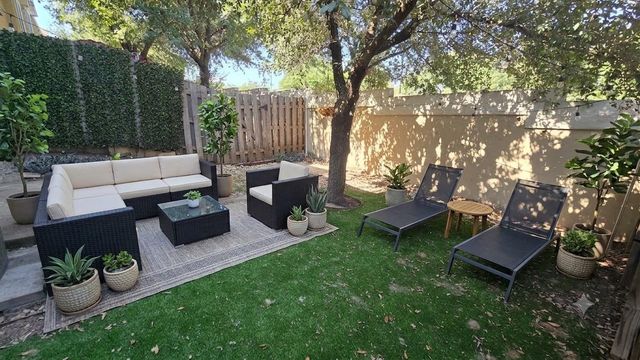 3300 Forest Creek DR 31, Round Rock, TX 78664