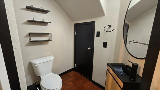 3300 Forest Creek DR 31, Round Rock, TX 78664