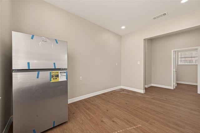 7927 Brays Street B, Houston, TX 77012