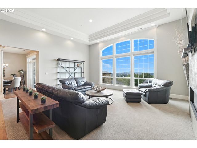 8547 Se CONSTANCE Dr, Happy Valley, OR 97086