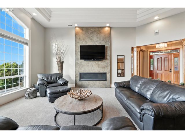 8547 Se CONSTANCE Dr, Happy Valley, OR 97086