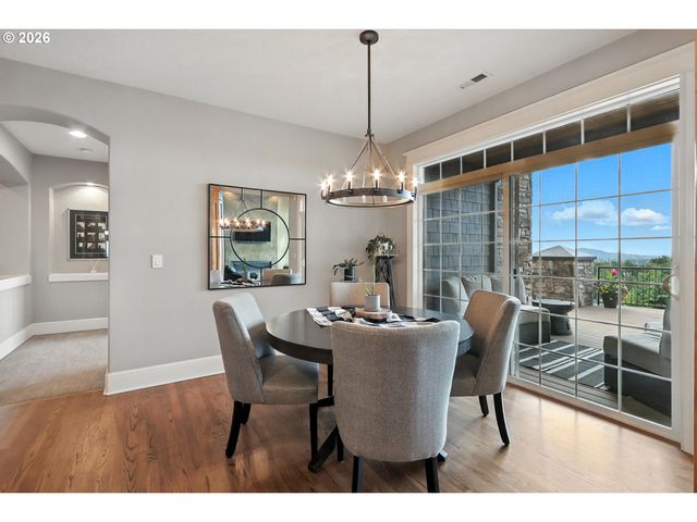 8547 Se CONSTANCE Dr, Happy Valley, OR 97086