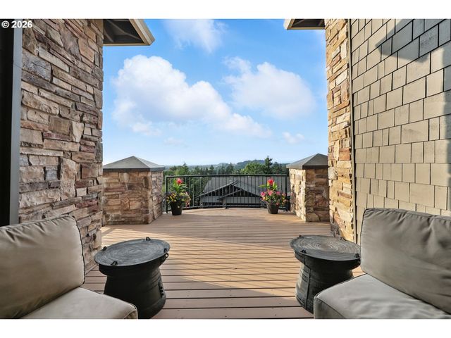 8547 Se CONSTANCE Dr, Happy Valley, OR 97086