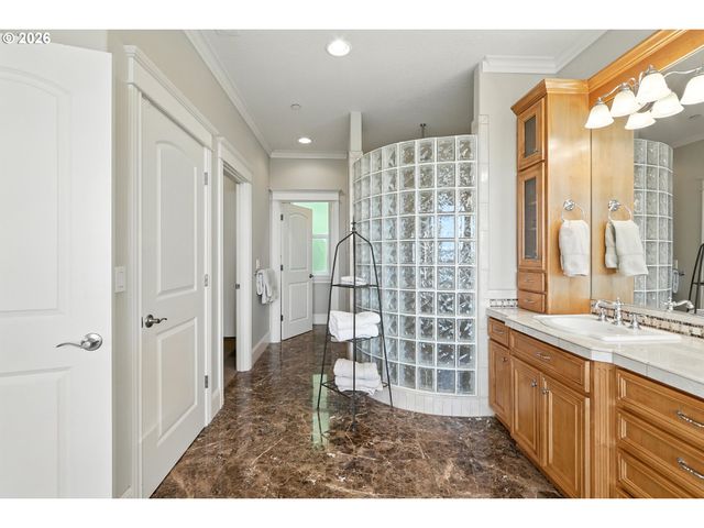 8547 Se CONSTANCE Dr, Happy Valley, OR 97086