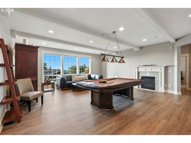 8547 Se CONSTANCE Dr, Happy Valley, OR 97086