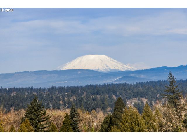 8547 Se CONSTANCE Dr, Happy Valley, OR 97086