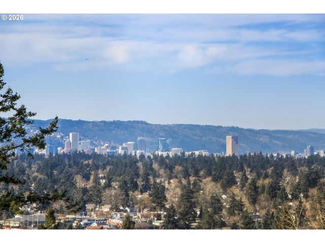 8547 Se CONSTANCE Dr, Happy Valley, OR 97086