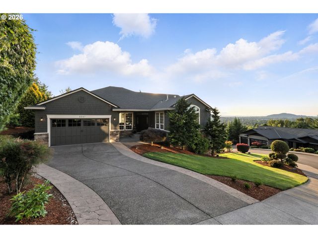 8547 Se CONSTANCE Dr, Happy Valley, OR 97086