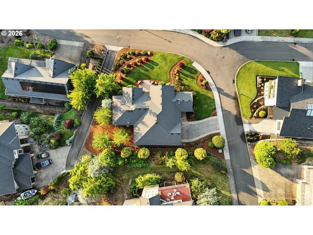 8547 Se CONSTANCE Dr, Happy Valley, OR 97086