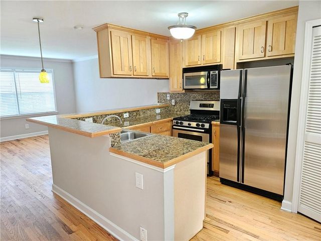 2232 Dunseath Avenue NW 108, Atlanta, GA 30318