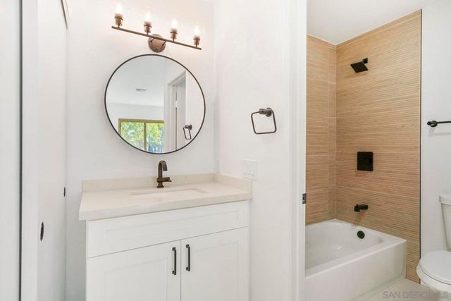 10668 Dabney Dr 122, San Diego, CA 92126