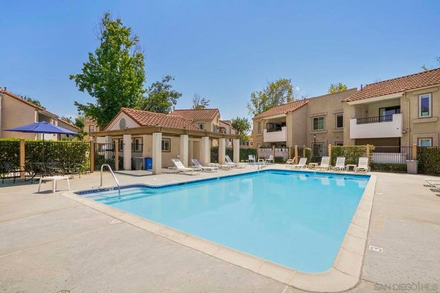 10668 Dabney Dr 122, San Diego, CA 92126