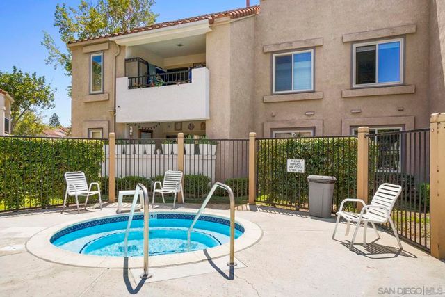 10668 Dabney Dr 122, San Diego, CA 92126