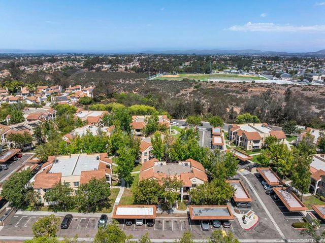 10668 Dabney Dr 122, San Diego, CA 92126