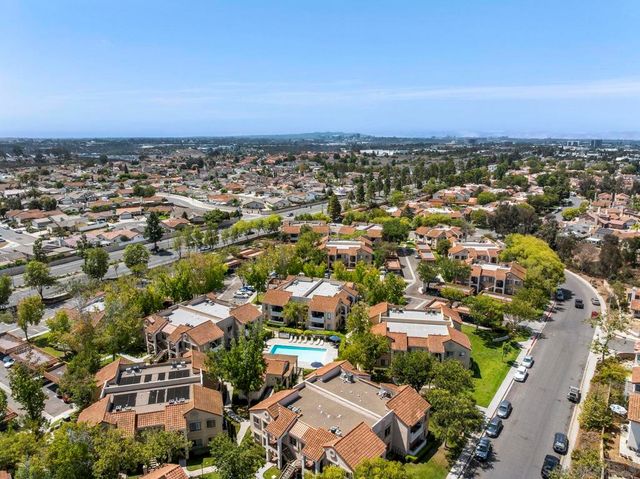 10668 Dabney Dr 122, San Diego, CA 92126