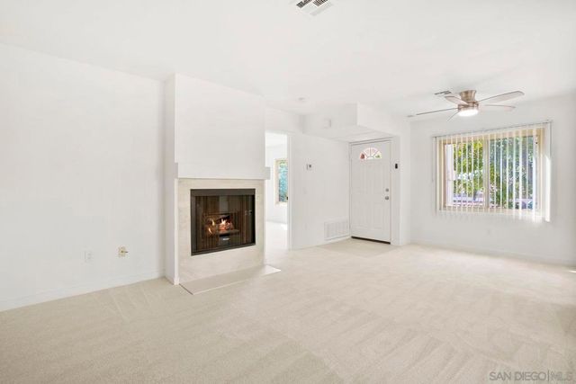 10668 Dabney Dr 122, San Diego, CA 92126