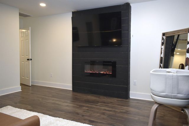 1304 Golf Course, Jonesboro, AR 72404