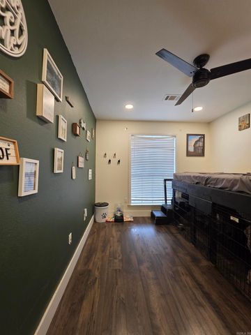 1304 Golf Course, Jonesboro, AR 72404