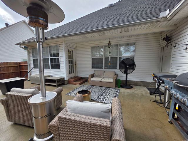 1304 Golf Course, Jonesboro, AR 72404