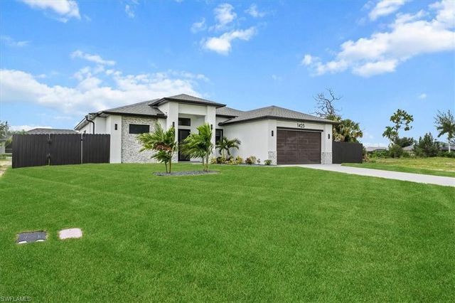 1425 SW 11th CT, Cape Coral, FL 33991