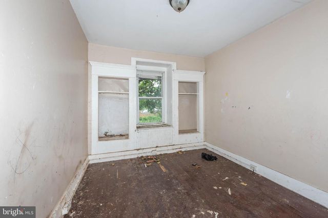 214 N FULTON AVE, Baltimore, MD 21223