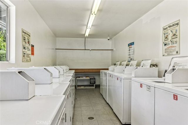 2891 Canyon Crest 68, Riverside, CA 92507