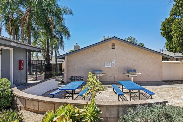2891 Canyon Crest 68, Riverside, CA 92507