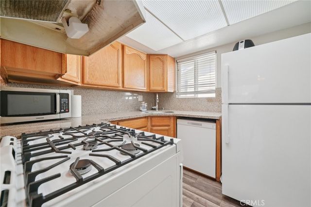 2891 Canyon Crest 68, Riverside, CA 92507