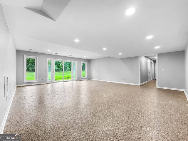160 Fawn Ridge, Newnan, GA 30265