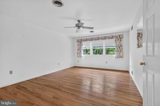 300 ACRE DR, Carlisle, PA 17013