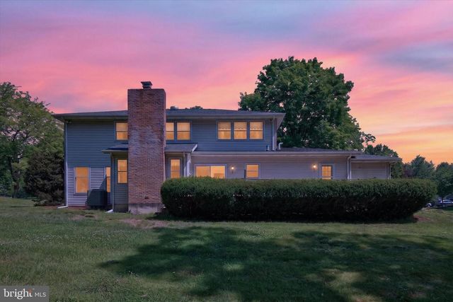 300 ACRE DR, Carlisle, PA 17013