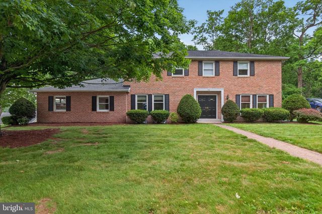 300 ACRE DR, Carlisle, PA 17013