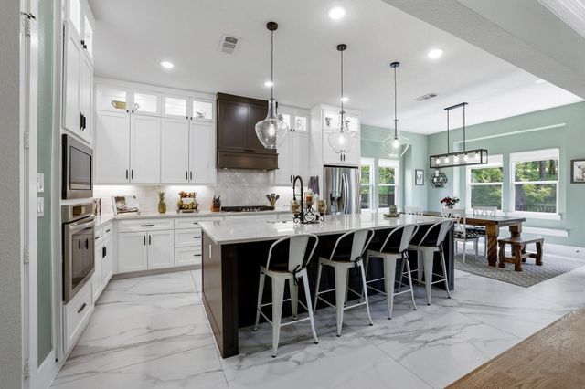 57 Lone Oak Boulevard, Pottsboro, TX 75076