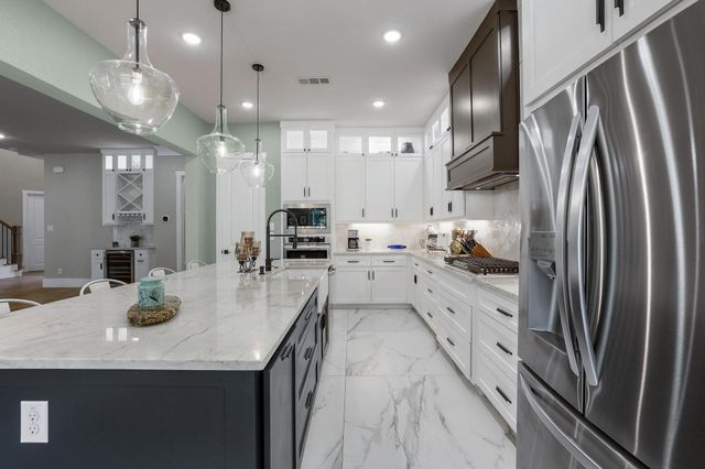 57 Lone Oak Boulevard, Pottsboro, TX 75076