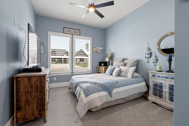 57 Lone Oak Boulevard, Pottsboro, TX 75076