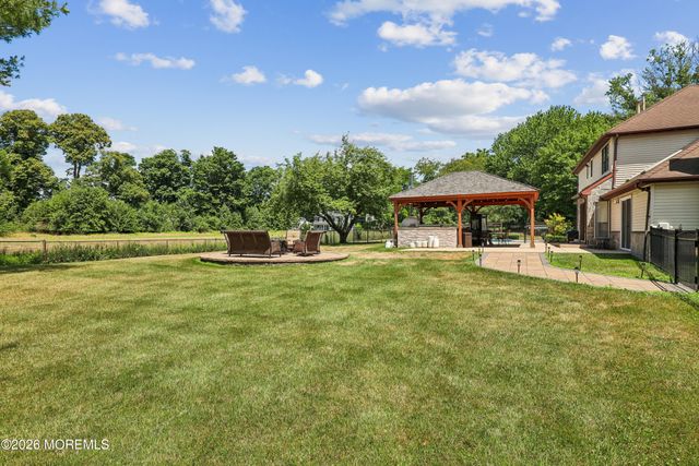 2 Candlelight Drive, Holmdel, NJ 07733