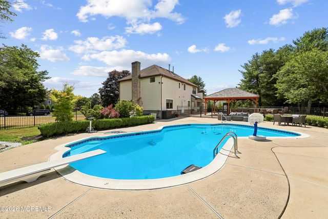 2 Candlelight Drive, Holmdel, NJ 07733