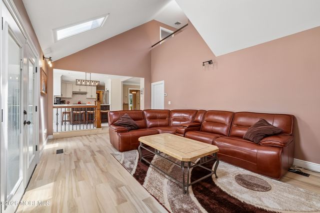 2 Candlelight Drive, Holmdel, NJ 07733