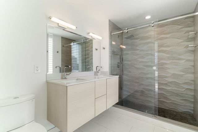 20 W 5th 2L, Boston, MA 02127