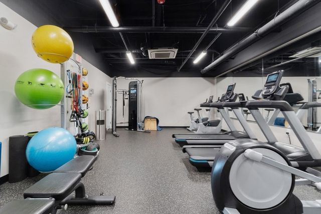 20 W 5th 2L, Boston, MA 02127