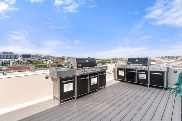 20 W 5th 2L, Boston, MA 02127