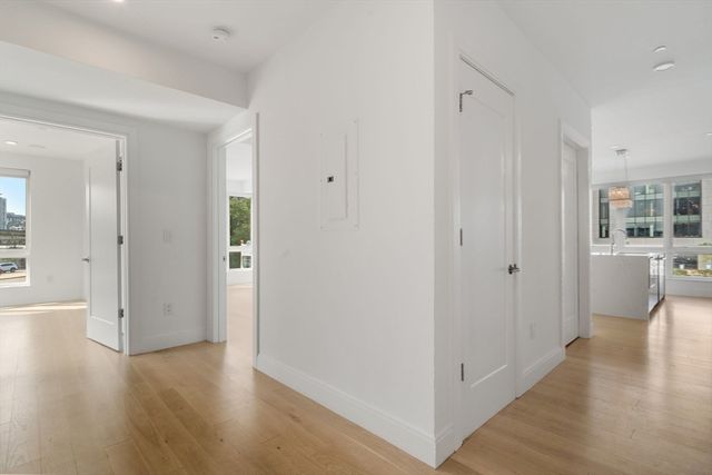 20 W 5th 2L, Boston, MA 02127