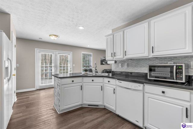 271 Warbler Road, Brandenburg, KY 40108