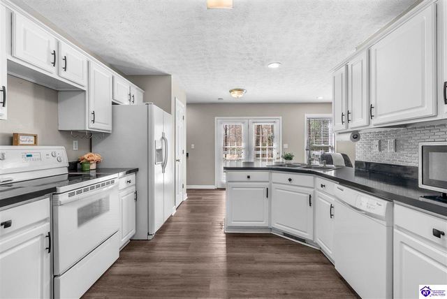 271 Warbler Road, Brandenburg, KY 40108